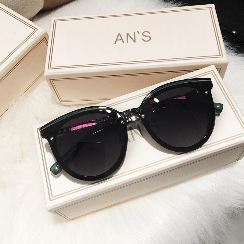 Women's round frame sunglasses, view 11 - MRSLM