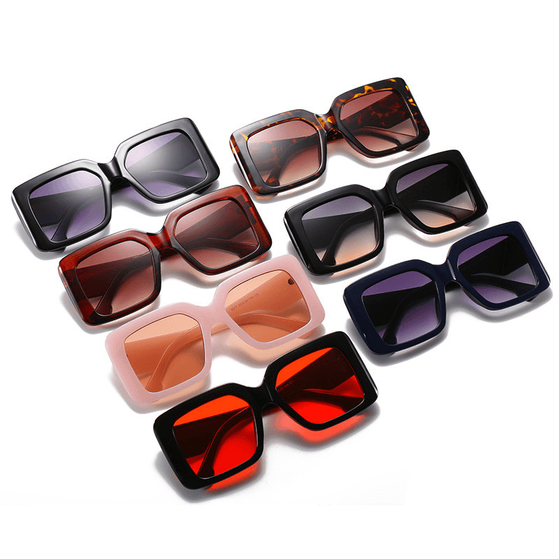 women's large square-frame sunglasses, view 7 - MRSLM