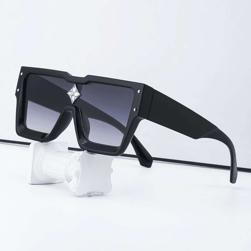 women's oversized square sunglasses, view 3 - MRSLM