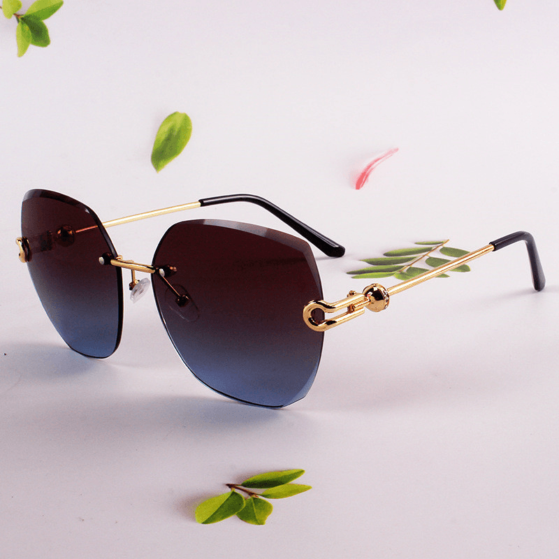Planet-shaped rimless sunglasses, view 3 - MRSLM