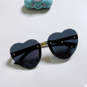 heart-shaped summer sunglasses, view 6 - MRSLM