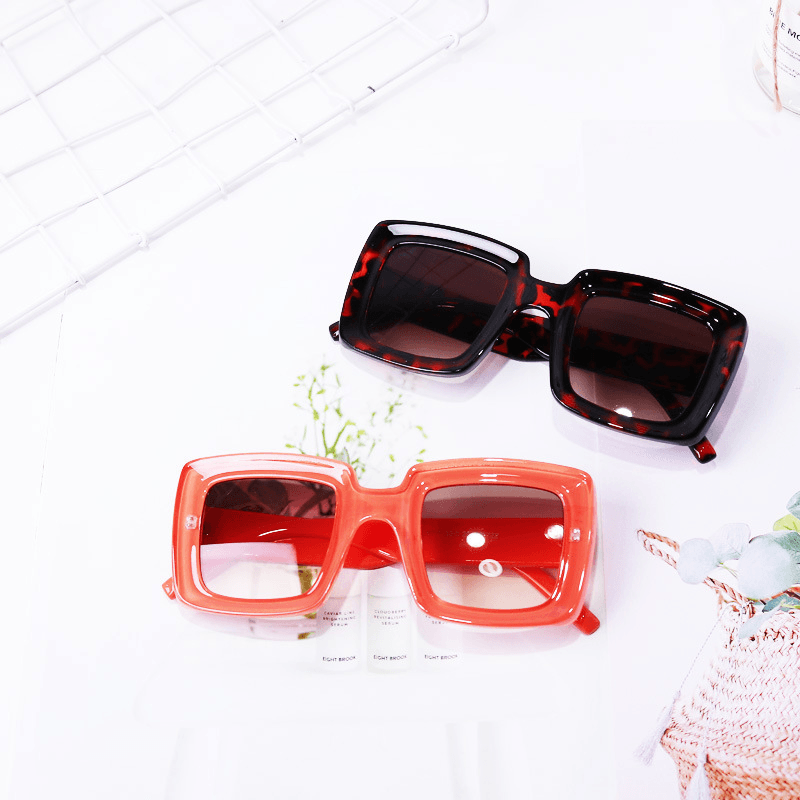 Simple Big Frame Sunglasses Women Anti-Ultraviolet round Face Retro Square Sunglasses