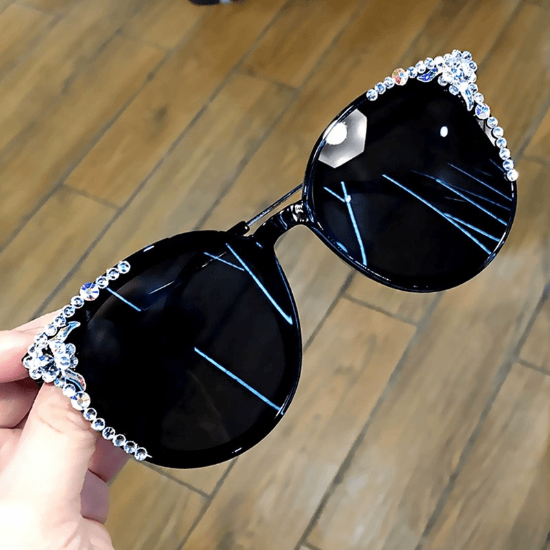 retro big frame women's sunglasses, view 2 - MRSLM
