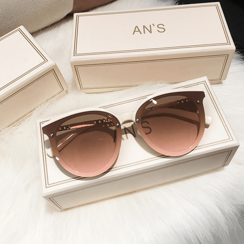 Women's round frame sunglasses, view 4 - MRSLM