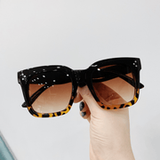 retro rivet big frame sunglasses, view 3 - MRSLM