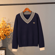 Embroidered Bee Pullover Bottoming Shirt - MRSLM
