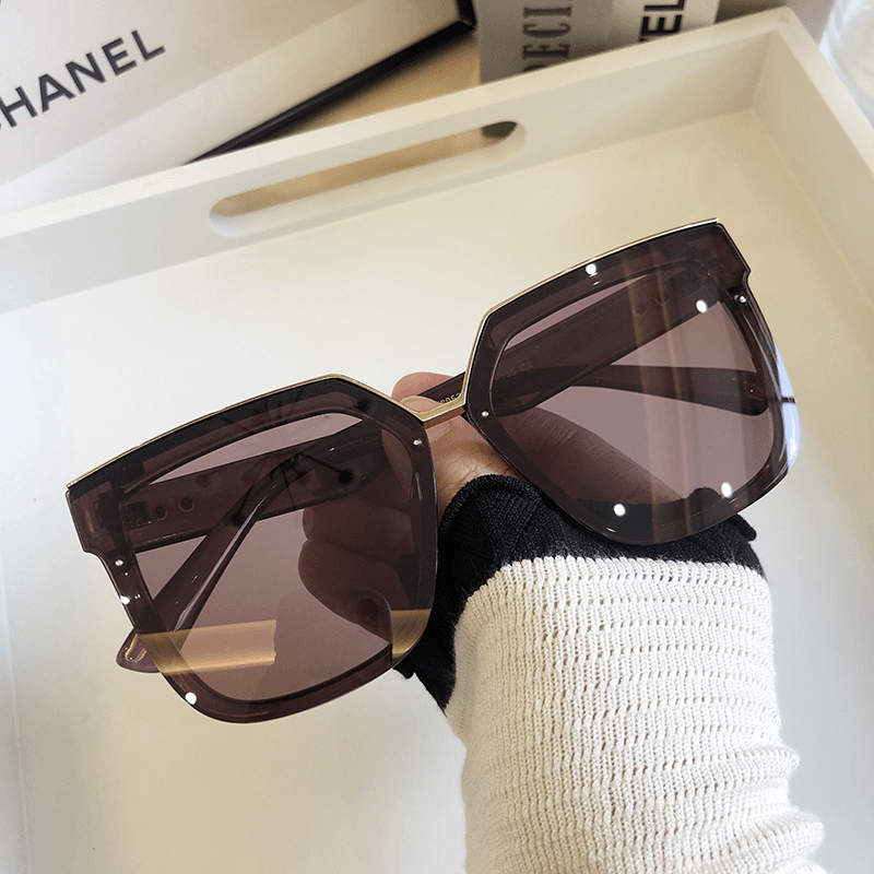 Large square flat sunglasses, view 4 - MRSLM
