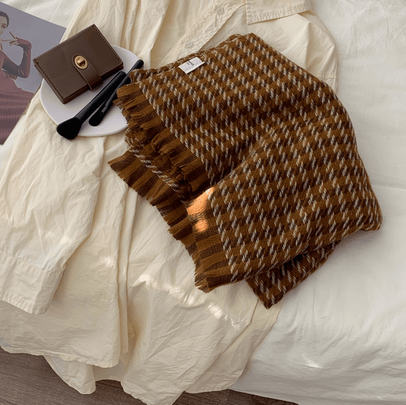 Houndstooth warm scarf, view 2 - MRSLM