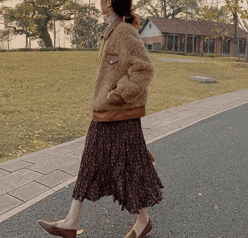 Loose faux fur top, view 2 - MRSLM