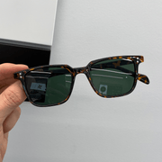 Women's small square sunglasses, view 6 - MRSLM