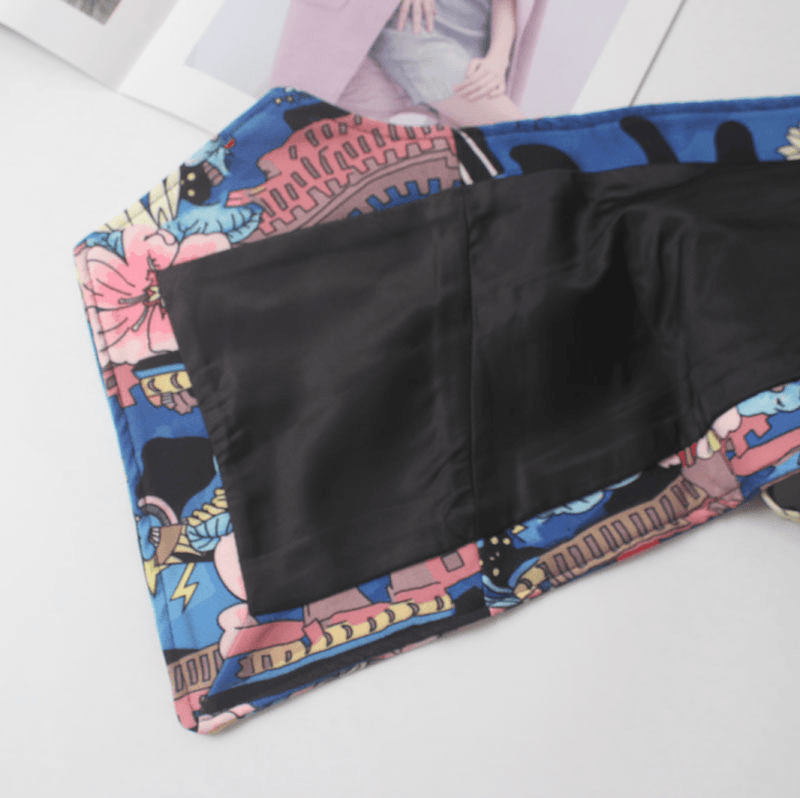 Women's wide waist belt in blue abstract print, view 5 - MRSLM