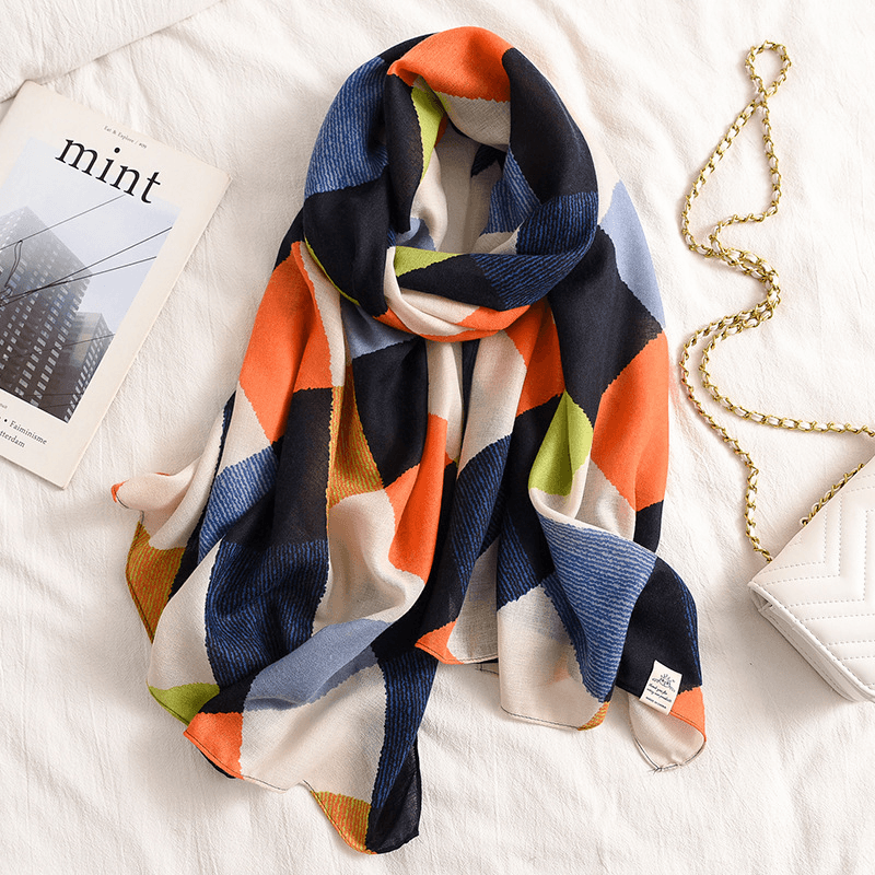 women's winter retro printed scarf, view 5 - MRSLM