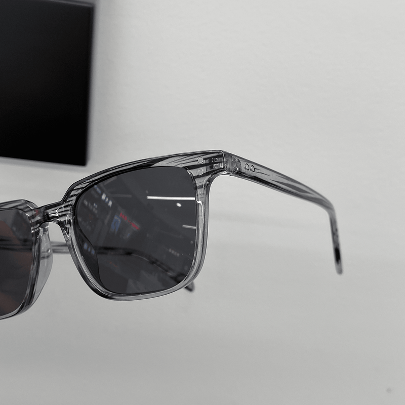 Women's small square sunglasses, view 4 - MRSLM