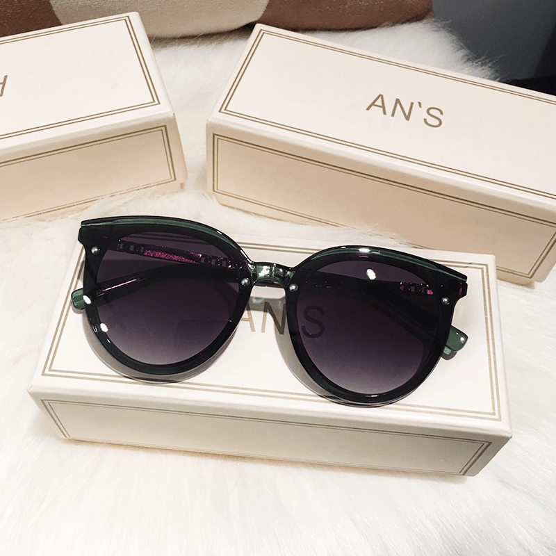 Women's round frame sunglasses, view 5 - MRSLM