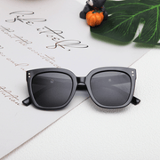 kids' retro big frame sunglasses, view 2 - MRSLM