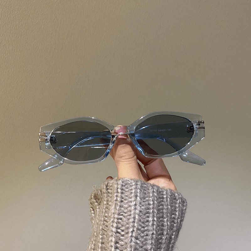 Retro small frame butterfly sunglasses, view 3 - MRSLM