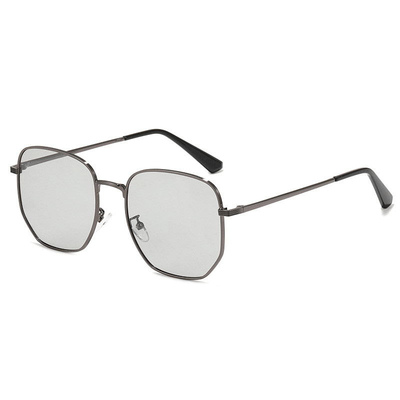 Polarized big-frame sunglasses, view 3 - MRSLM