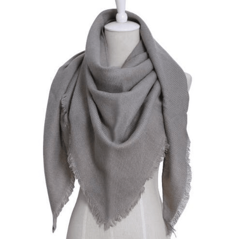 Women's solid-color triangle scarf, view 2 - MRSLM