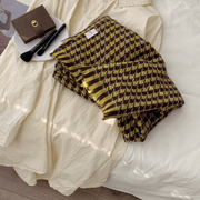 Houndstooth warm scarf, view 6 - MRSLM