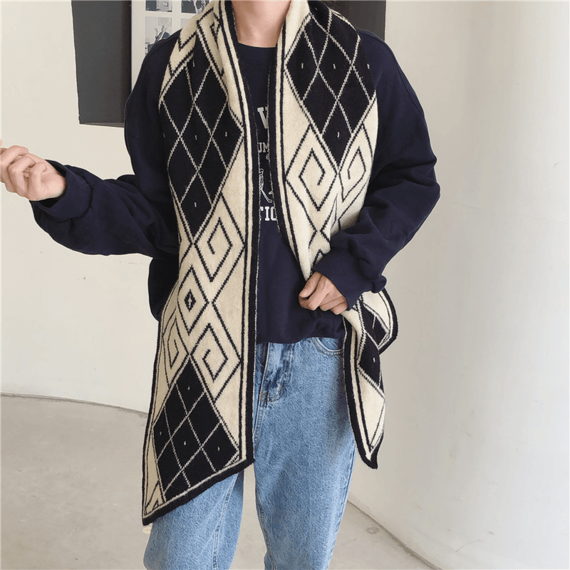 sharp-cornered thick warm knitted scarf, view 6 - MRSLM