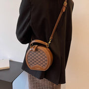 letter print women's shoulder bag, view 3 - MRSLM