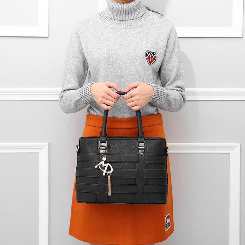 casual crossbody shoulder bag, view 3 - MRSLM