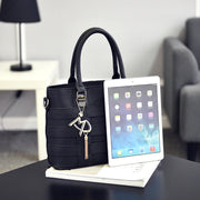 casual crossbody shoulder bag, view 2 - MRSLM