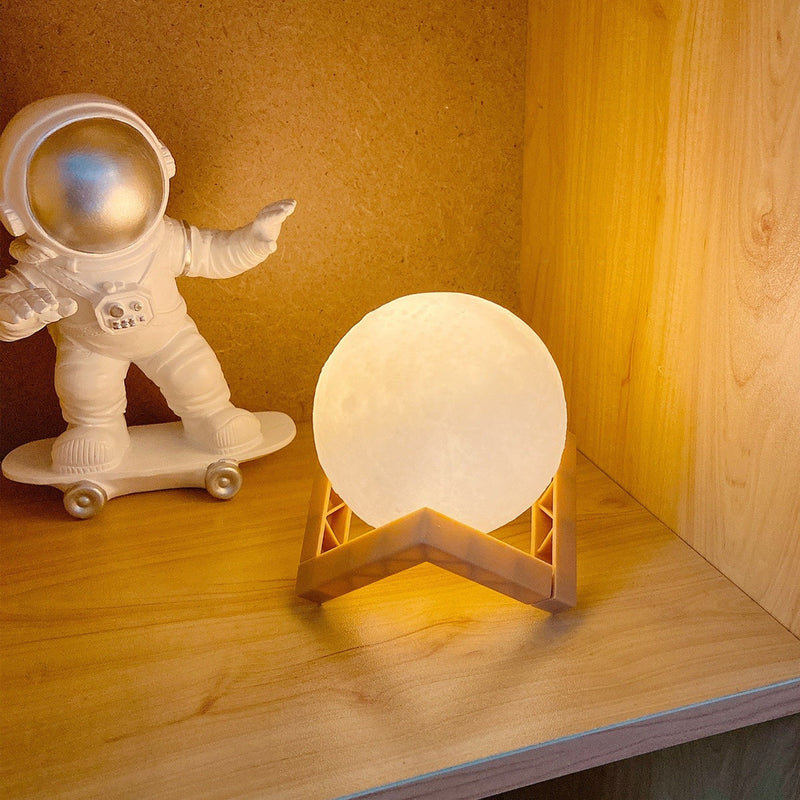 3D print moon lamp night light, view 3 - MRSLM