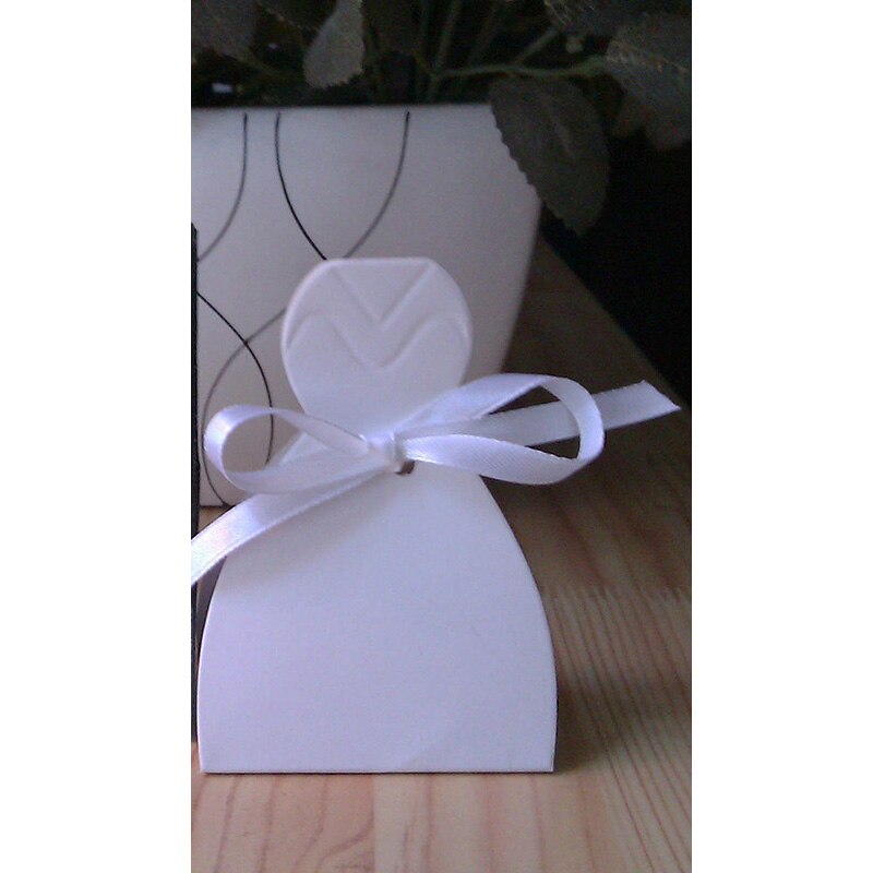 bride and groom favors, view 4 - MRSLM