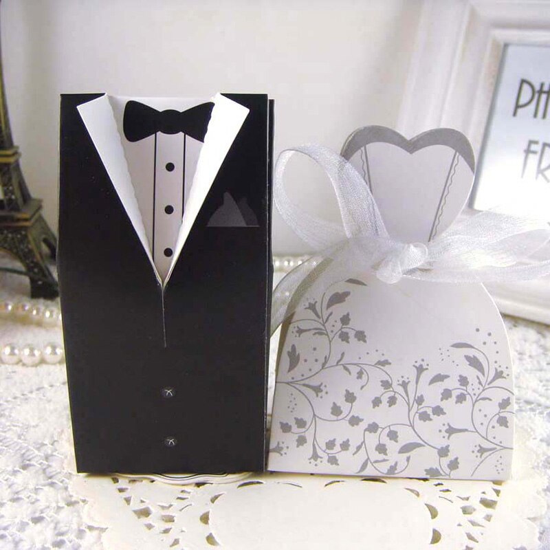bride and groom favors, view 8 - MRSLM