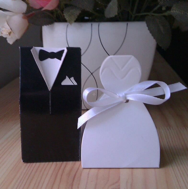 Bride And Groom Design Favors 10 Pcs Set