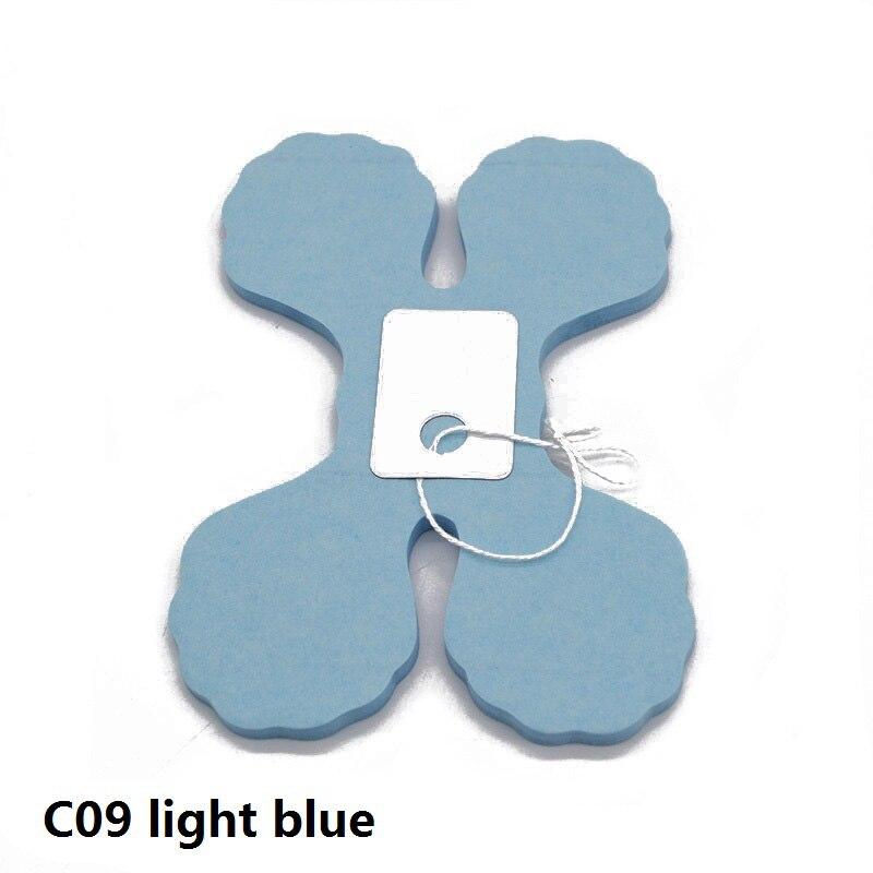 four leaf clover paper garland, view 2 - MRSLM