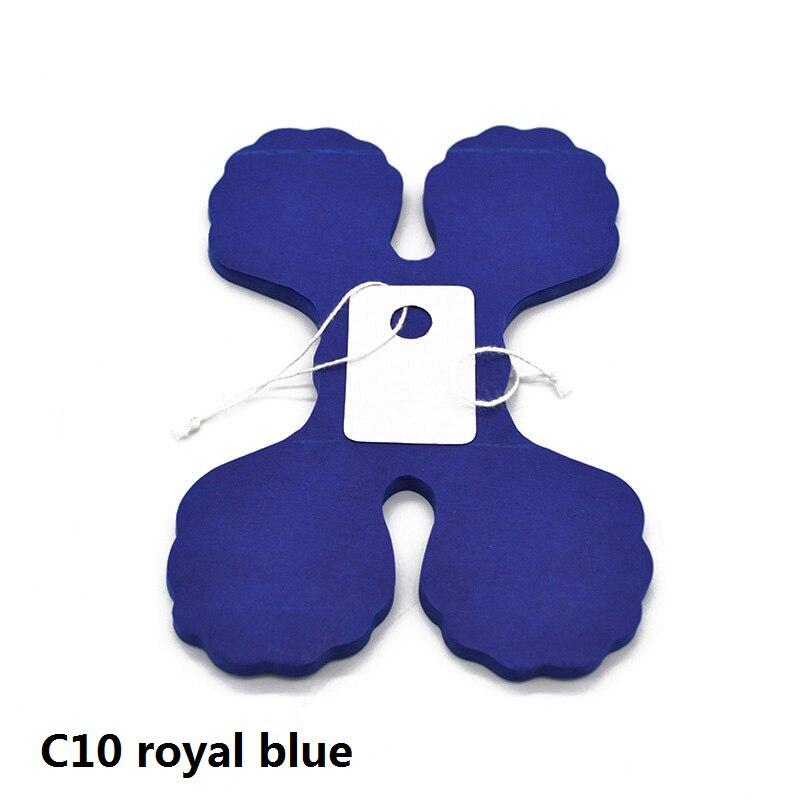 four leaf clover paper garland, view 3 - MRSLM