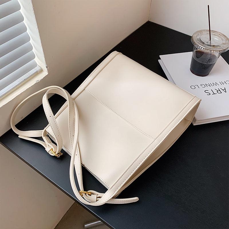 retro PU shoulder bag, view 3 - MRSLM