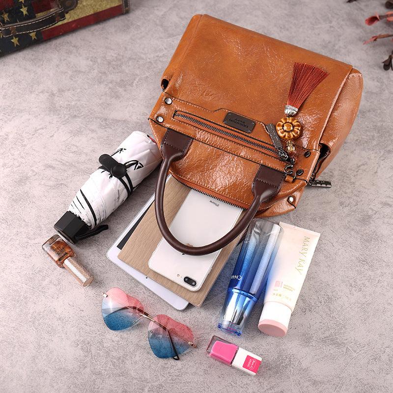 retro oil wax PU handbag, view 4 - MRSLM