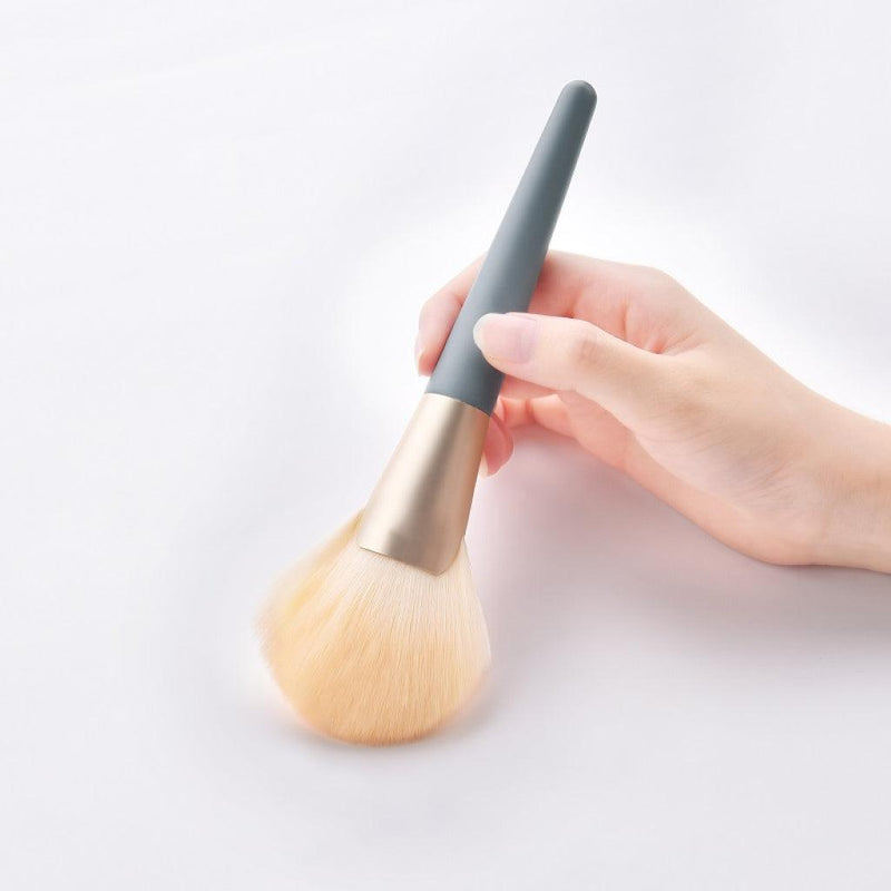 10-piece makeup brush set, view 4 - MRSLM
