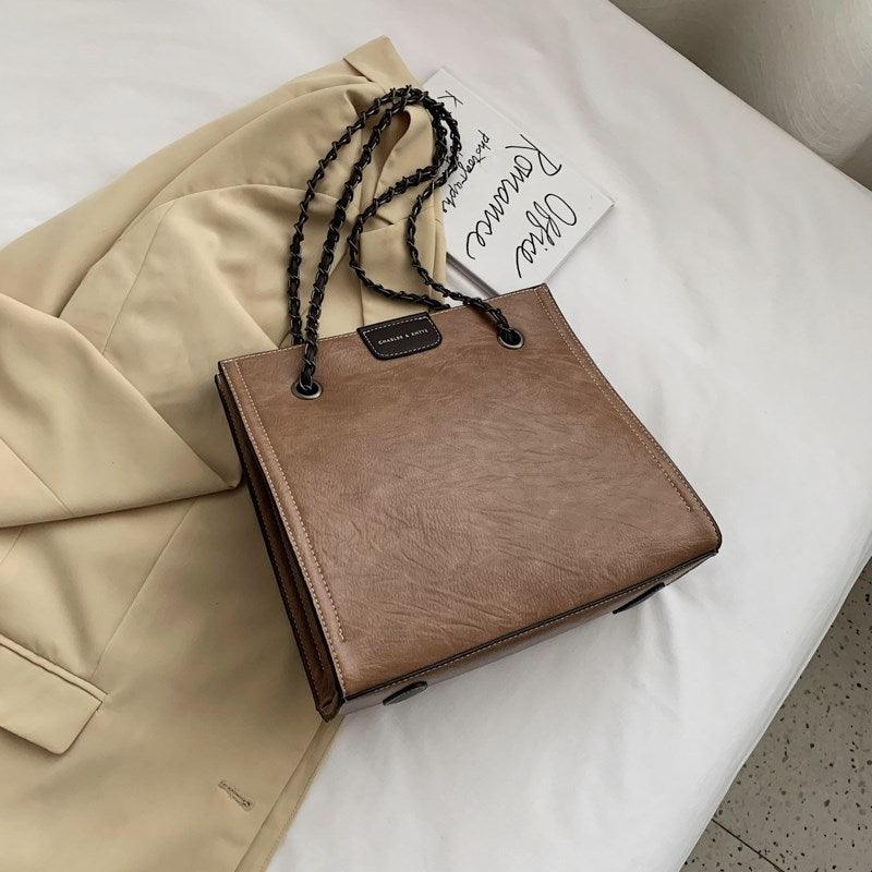 Chain shoulder messenger bag, view 9 - MRSLM