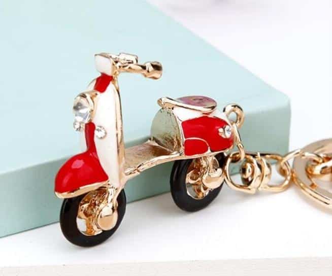 rhinestone car key chain, view 27 - MRSLM