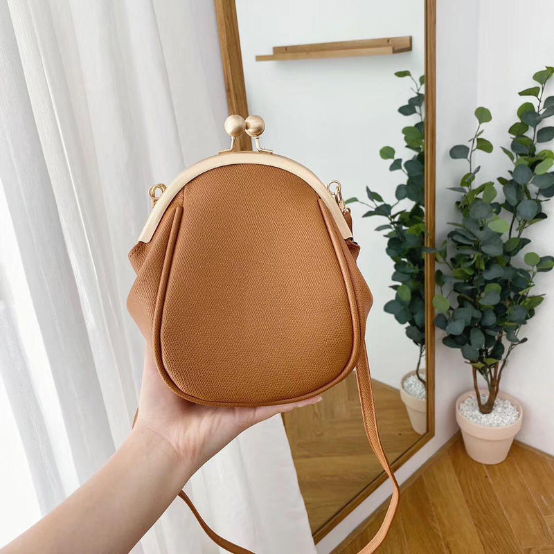 small round women's messenger bag, view 4 - MRSLM