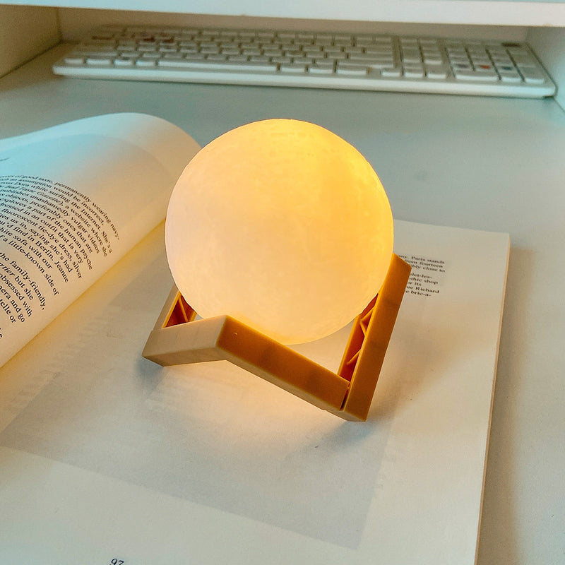 3D print moon lamp night light, view 4 - MRSLM