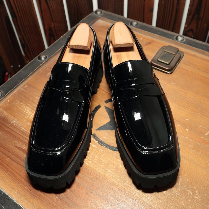 Men's slip-on black patent shoes, view 2 - MRSLM