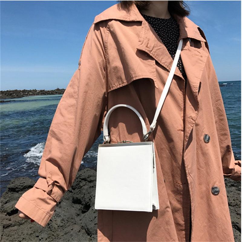 retro clip small square crossbody bag, view 3 - MRSLM