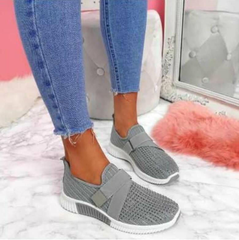 Soft-soled Rhinestone Large Size Casual Sports Shoes